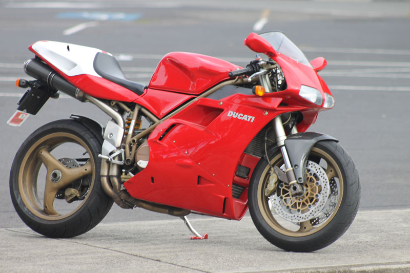 Ducati 916